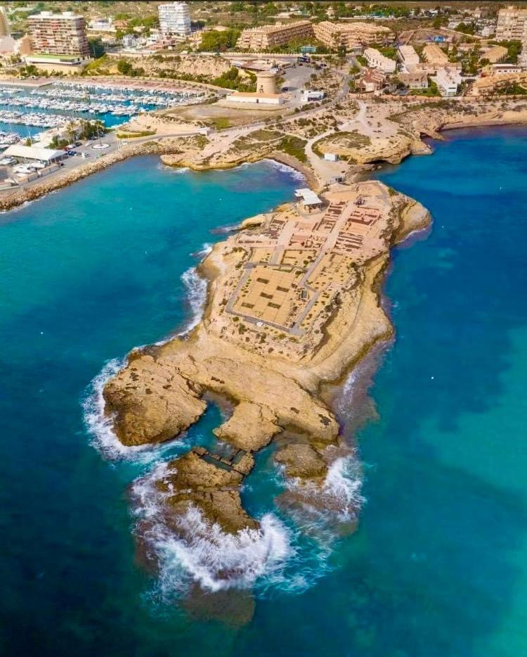 Vivienda En Playa * El Campello